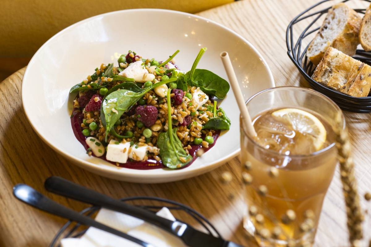 Salade épeautre - Café Joyeux