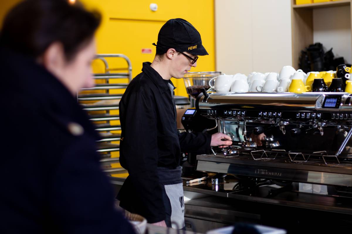 Service - Pierre - Parly 2