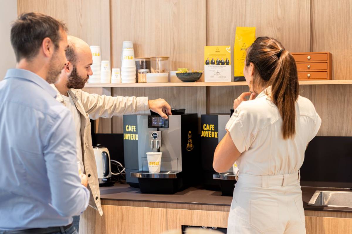 Solutions pour les entreprises Café Joyeux - Café au bureau, service événementiel, Café Joyeux Inside