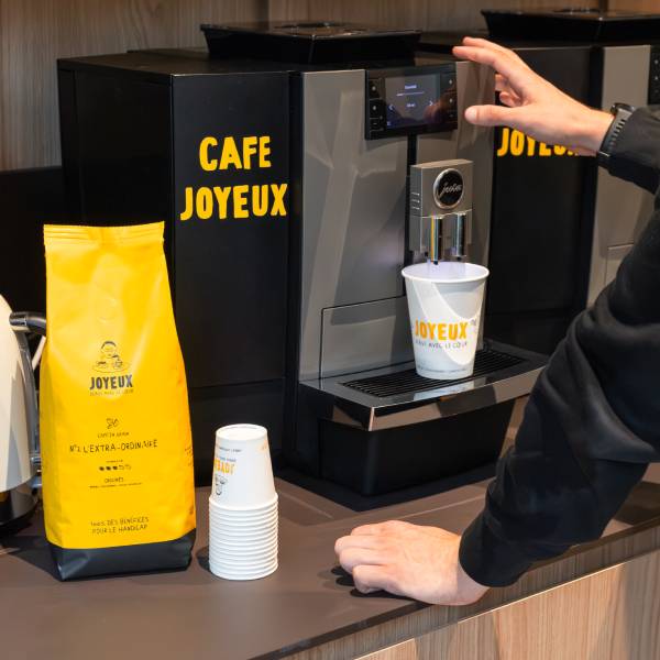 Du Caf&eacute; Joyeux au bureau