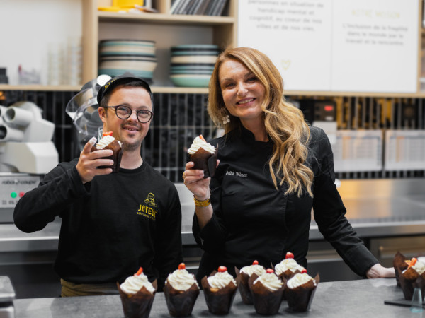 La rencontre gourmande entre Julia Wilner et l’équipe du Café Joyeux Parly 2 